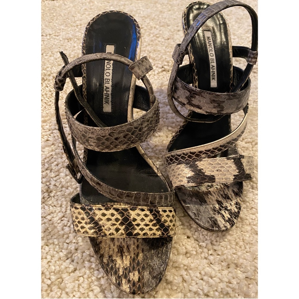 Manolo Blahnik snake leather highheels Size 39